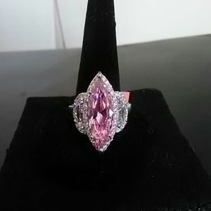 Premium pink and white diamond ring